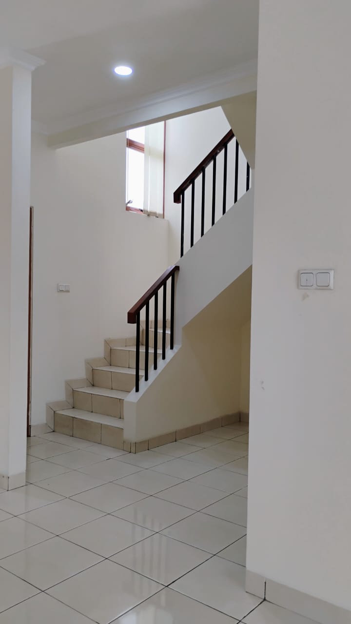DiJual Rumah di Cluster Water Garden Grand Wisata